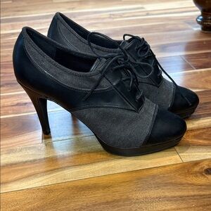 Women's 9.5 dressy lace up heel